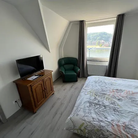 Riverbank Guest House Namur Exterior photo