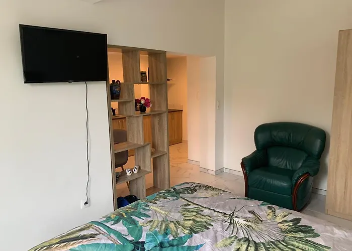 Riverbank Guest House